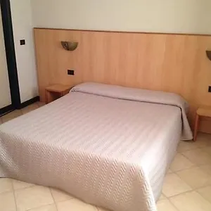 https://hotel-gambero.it-lombardy.com